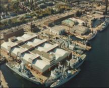 Aerial view of the Halifax Dockyard.; Canadian Navy, Department of National Defence / Marine canadienne, ministère de la Défense nationale.
